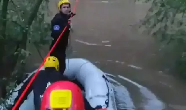 Çatalca'da dere kenarında mahsur kalan 5 kişiyi itfaiye kurtardı