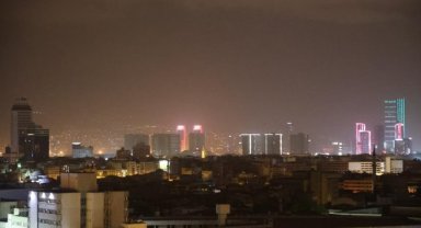 Çöl tozu bulutu İzmir'de etkisini sürdürüyor