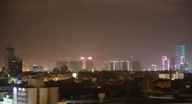 Çöl tozu bulutu İzmir'de etkisini sürdürüyor