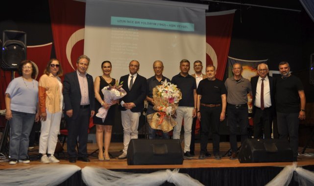 Dostlar Veysel'i hatırladı