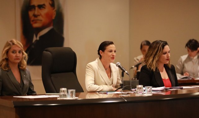 Efes Selçuk'ta yeni dönemin ilk meclis toplantısı yapıldı