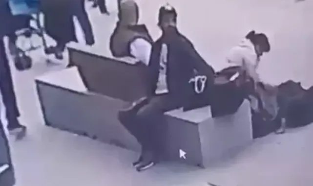 Fatih'te bankta oturan kadının cep telefonunu böyle çaldı