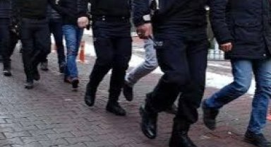 FETÖ'nün esnaf ve hücre evlerine operasyon: 36 gözaltı