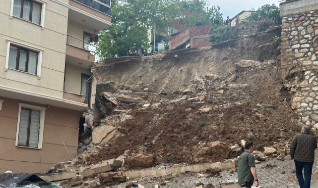 Gemlik’teki heyelanın boyutu havadan görüntülendi