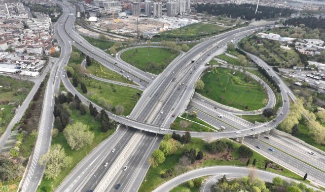 İstanbul’da bayramın ilk gününde yollar boş kaldı