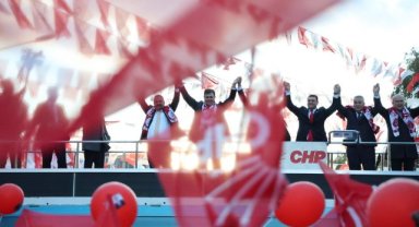 İzmir'in 25 ilçesine yeni başkan