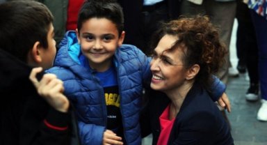 Karşıyakalı çocuklardan 23 Nisan’a özel Atatürk mozaiği