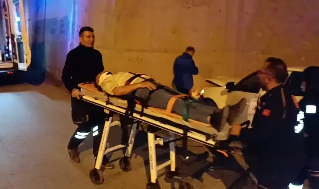 Kırıkkale’de iki otomobil kafa kafaya çarpıştı
