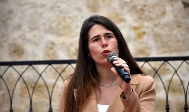 Lal Denizli 13. Alaçatı Ot Festivali Tanıtım Toplantısı için Halkla Bir Araya Geldi