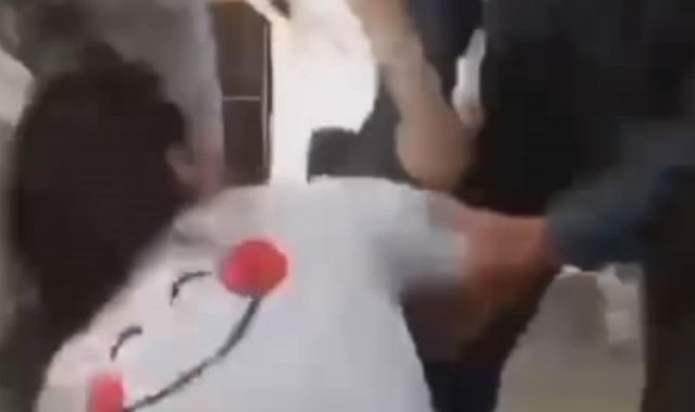 Saç saça kavga