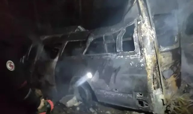 Şişli'de bir AVM'nin 5'inci katından atlayan kadın, hayatını kaybetti. Aynı AVM'de bu hafta bir kişi daha intihar ederek hayatını kaybetmişti.