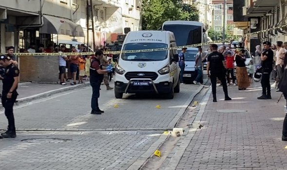 Zeytinburnu'nda genç kızların kavgasına aileler de dahil oldu