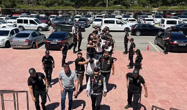 1 kişinin öldüğü eğlence mekanına silahlı saldırı şüphelileri villa ve ormanda yakalandı