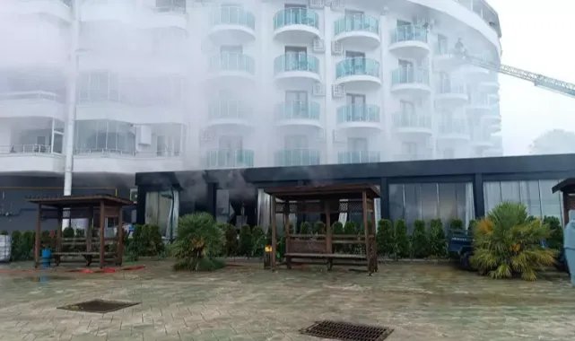 Akçakoca’da otelde yangın: 10 kişi dumandan etkilendi