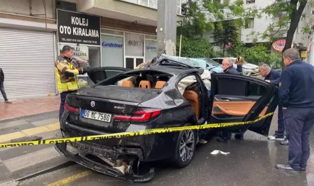 Ankara'da otomobil direğe çarptı: 1 ölü, 4 yaralı