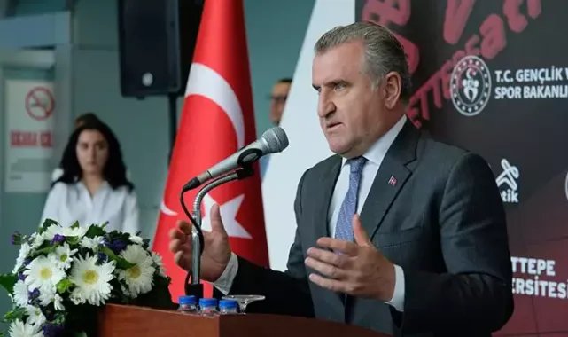 Bakan Bak: Son 20 yılda 10 milyonun üzerinde çocuğa yüzme öğrettik