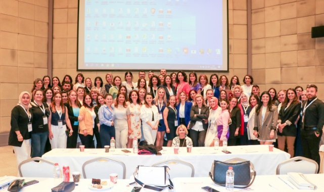 Behçet Uz’da hemşirelik sempozyumu