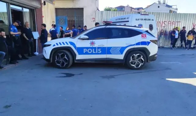 Beyoğlu'nda sokak ortasında kadın cinayeti: Öldürüp kendi kafasına sıktı