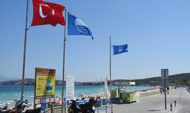 Çeşme'de 13 plaj ve 3 marinaya Mavi Bayrak
