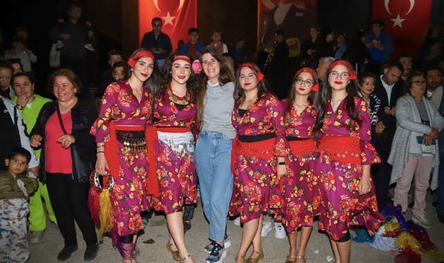 Çeşme’de Hıdırellez Şenliği coşkuyla kutlandı