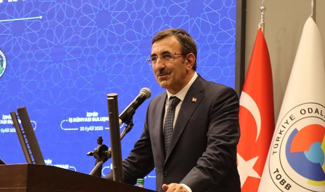 Cumhurbaşkanı Yardımcısı Yılmaz: "Cari dengelerimizi geçen yıldan bu yana neredeyse yarı yarıya iyileştirdik"