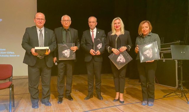 Ege Üniversitesi Âşık Veysel’i Unutmadı