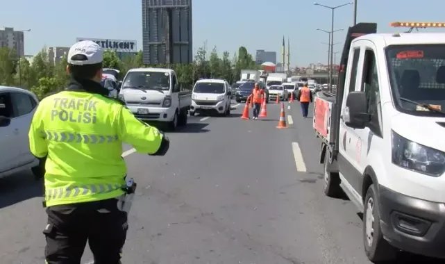 Esenler'de 5 aracın karıştığı zincirleme kaza: Trafik durma noktasına geldi