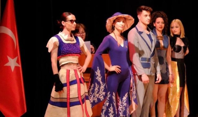 EÜ Moda ve Tasarım Yüksekokulu mezunlarının defilesi göz kamaştırdı