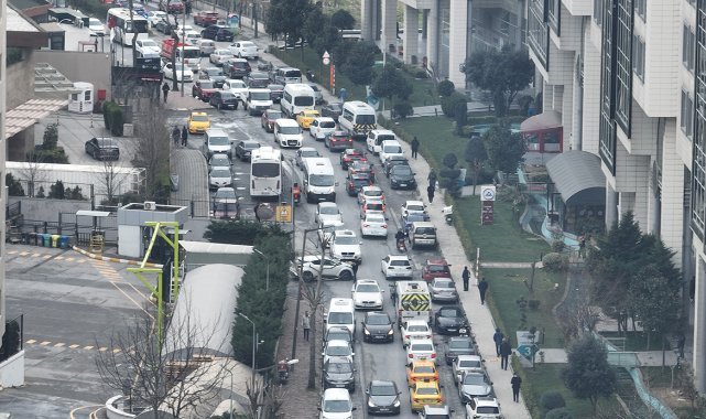 İstanbul’da taşıt yoğunluğu dikkat çekiyor, 53 ilin toplamı kadar araç trafiğe kayıtlı