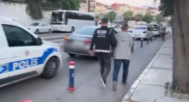 İzmir’de FETÖ operasyonu: 31 gözaltı