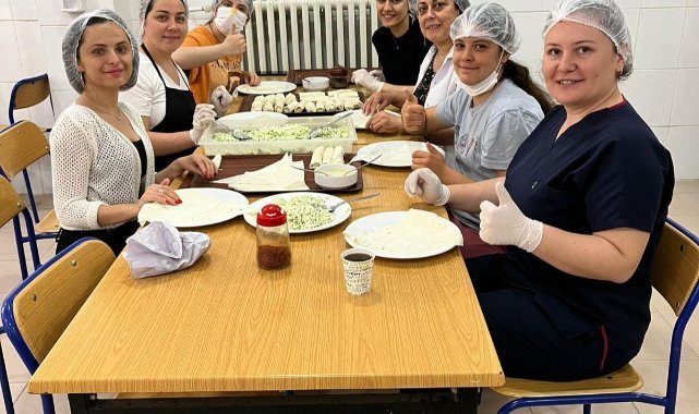 İzmir’de ‘Okulumda Sağlıklı Besleniyorum’ Programı Devam Ediyor