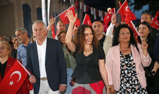 Karşıyaka’da 19 Mayıs’a muhteşem kutlama!