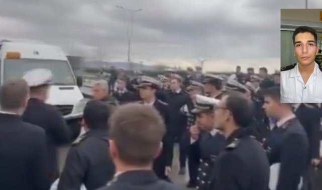 Minibüs şoförleri özel servis kiralayan üniversite öğrencilerine kızdı, yol keserek darp etti