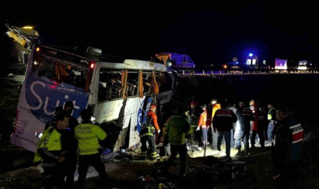 Niğde - Ankara Otoyolu’nda otobüs şarampole devrildi