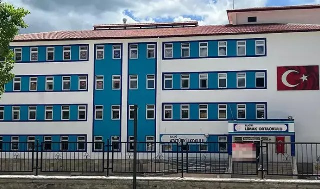Öğretmen, kopya çekerken yakaladığı öğrencisi tarafından bıçaklandı
