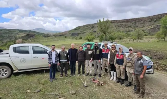 Özel ekipten salep kaçakçılarına lastik izinden suçüstü