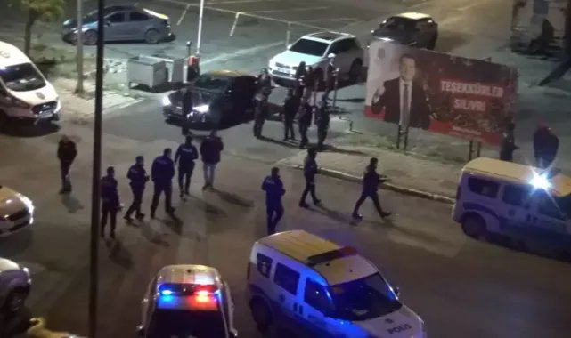 Silivri'de alkolmetreyi üflemeyip polisi tehdit ettiler: 3 gözaltı