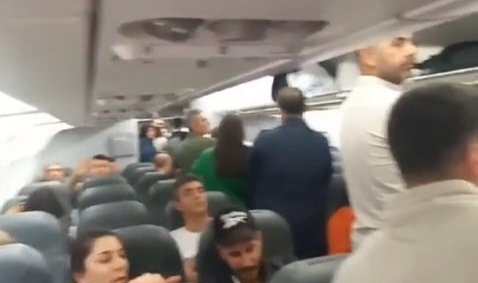 Türk Hava Yollarının uçağında saatlerce beklediler