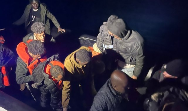 Yunanistan'ın geri ittiği 39 düzensiz göçmen kurtarıldı