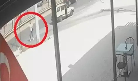 Annelerini öldüren babalarından şikayetçi olmadılar