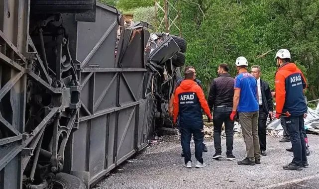 Bitlis’te yolcu otobüsü ile kamyon çarpıştı
