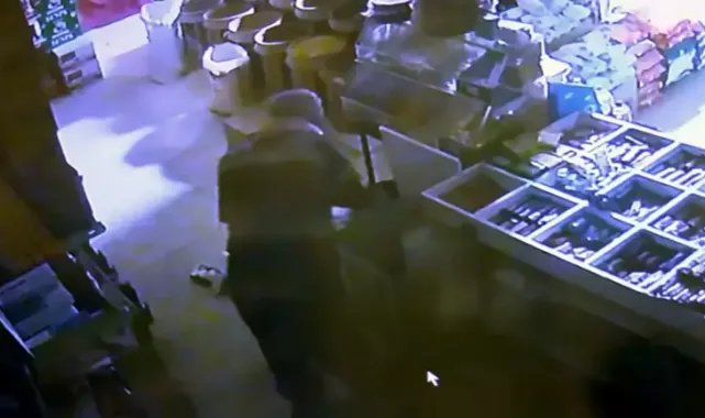 Duvarını balyozla kırdığı marketi soyup yorulunca meyve suyu içen şüpheli tutuklandı