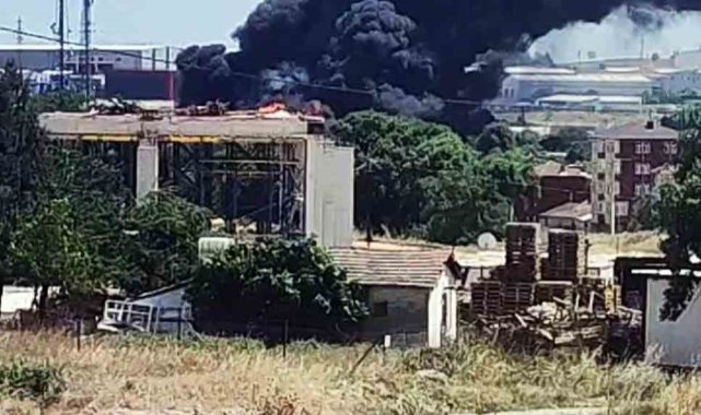 Gebze’de fabrika alev topuna döndü