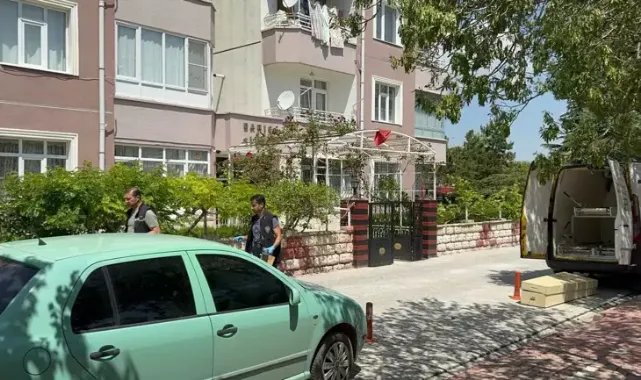 İki kız kardeş, 4 saat arayla ölü bulundu