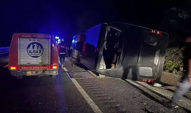 Kastamonu'da yolcu otobüsü devrildi: 10 yaralı
