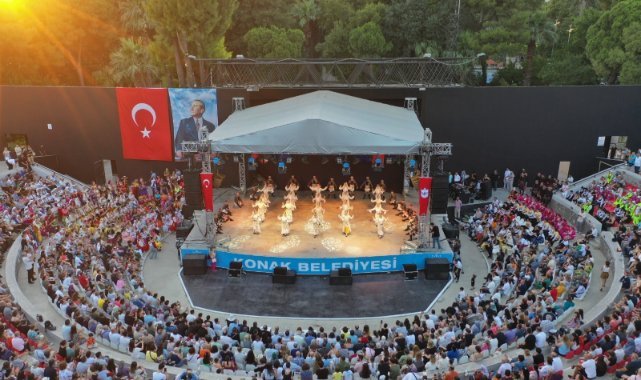 Konak’ın Halk Oyunları Şenliği 18’inci kez ‘merhaba’ dedi