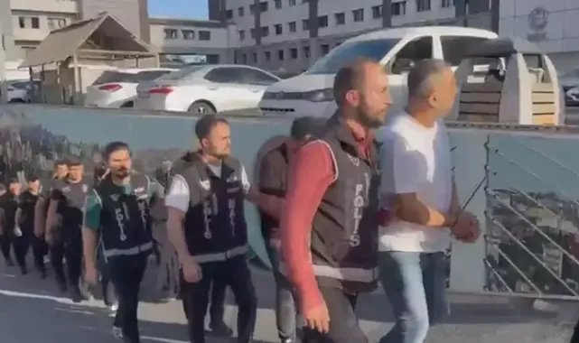 Kuyumcuymuş gibi işlem yaparak komisyon karşılığı 15 milyar para çektiler
