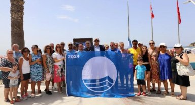 Menderes’te Mavi Bayraklar Dalgalanıyor: 11 Adet Bayrak Verildi