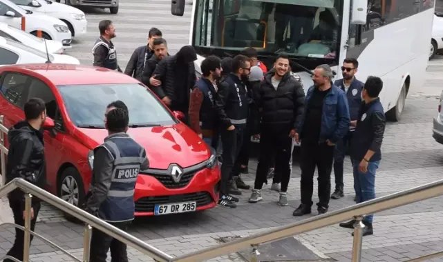 Tahta kaşıkla cinsel saldırı davasında sanıklara, 'yağma' suçundan tahliye