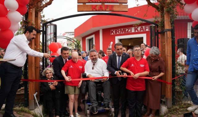 Torbalı'da 'Engelsiz kafe' açıldı